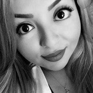 Meet your Posher, Gaby